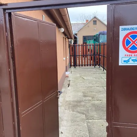 アパート House Pančevo